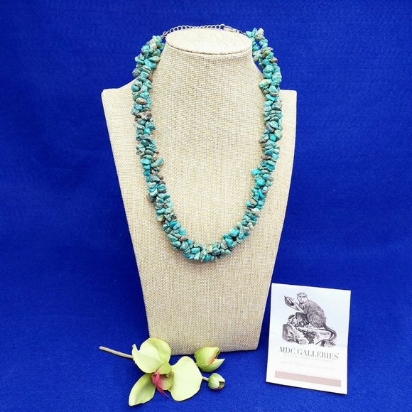 Necklace 3 Strand Twisted Turquoise Stones Vintage Fashion Jewelry 18" - Picture 1 of 8